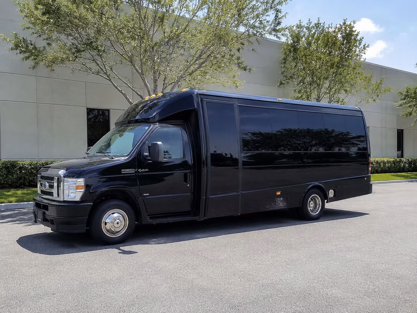 baytowncharterbuscompany com makes finding astros and dynamo game transportation from baytown easy