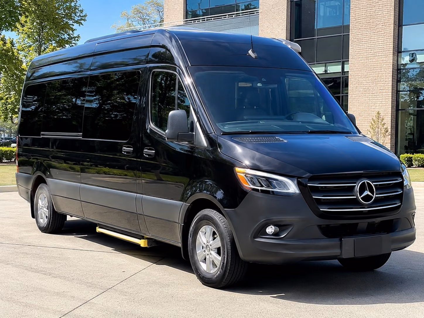 sugar land employee shuttle bus rentals in sugar land
