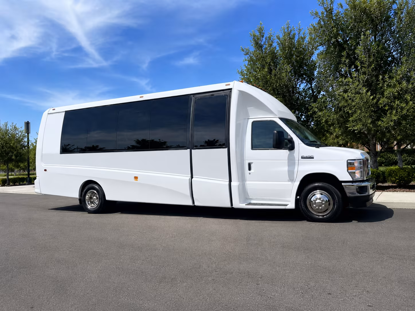 wine tour buses from baytown to haak winery and the santa fe wine trail